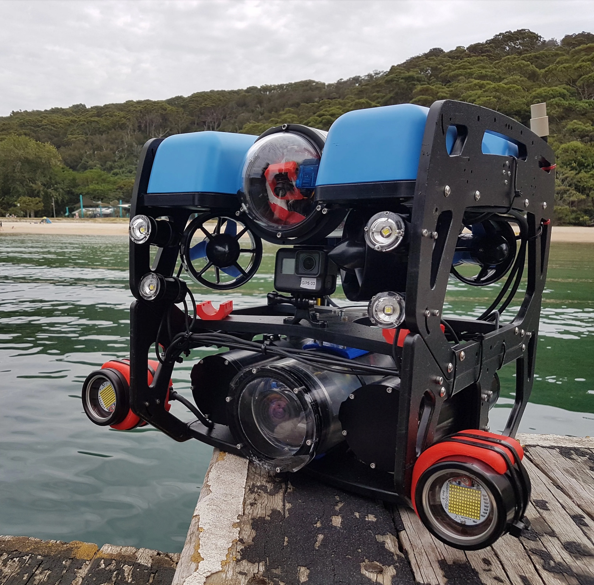 BlueROV2 水下机器人展示