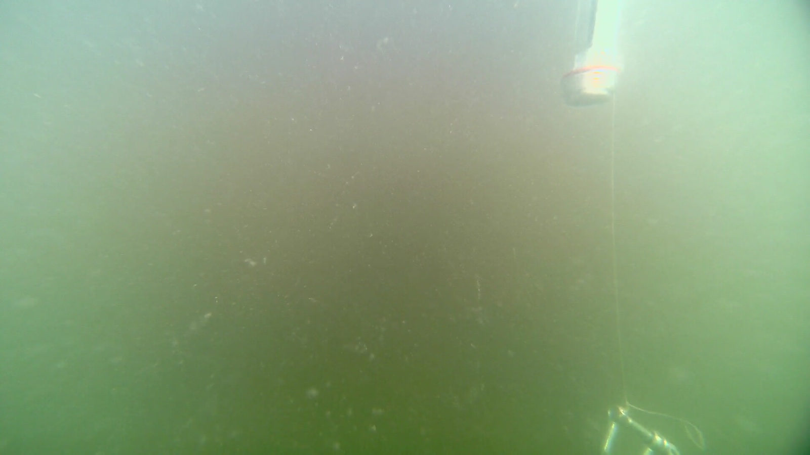 高瑞海工 ROV 水下检测作业实拍:2026年8月 · 辽宁葫芦岛 · 油码头检测